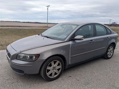 2006 VOLVO S40 $2500